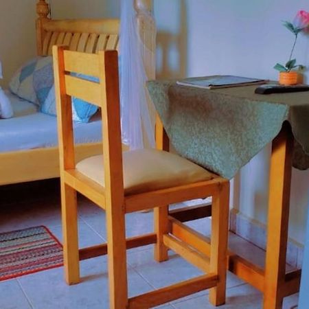 La Feve Beach Bed And Breakfast Hotel عنتيبي المظهر الخارجي الصورة